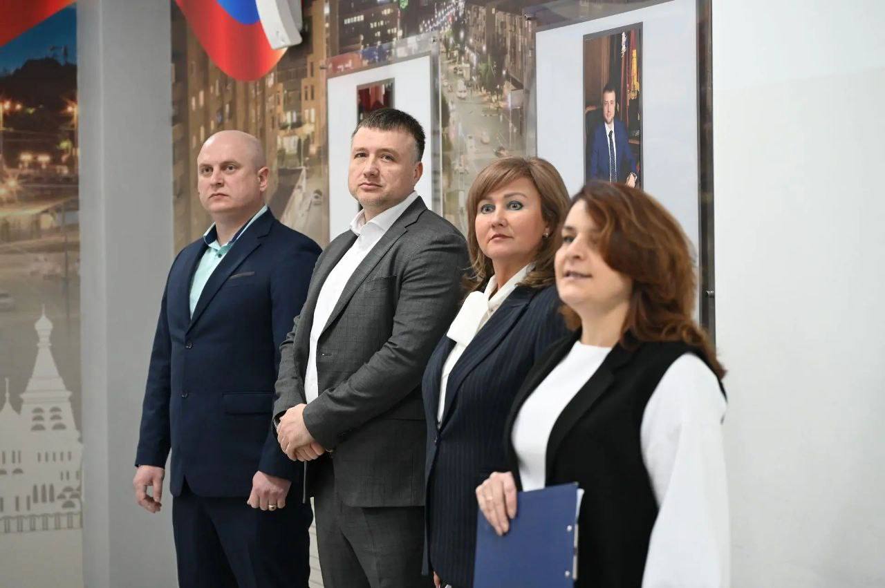 В школах продолжаются «Разговоры о важном» В школах продолжаются «Разговоры о важном»