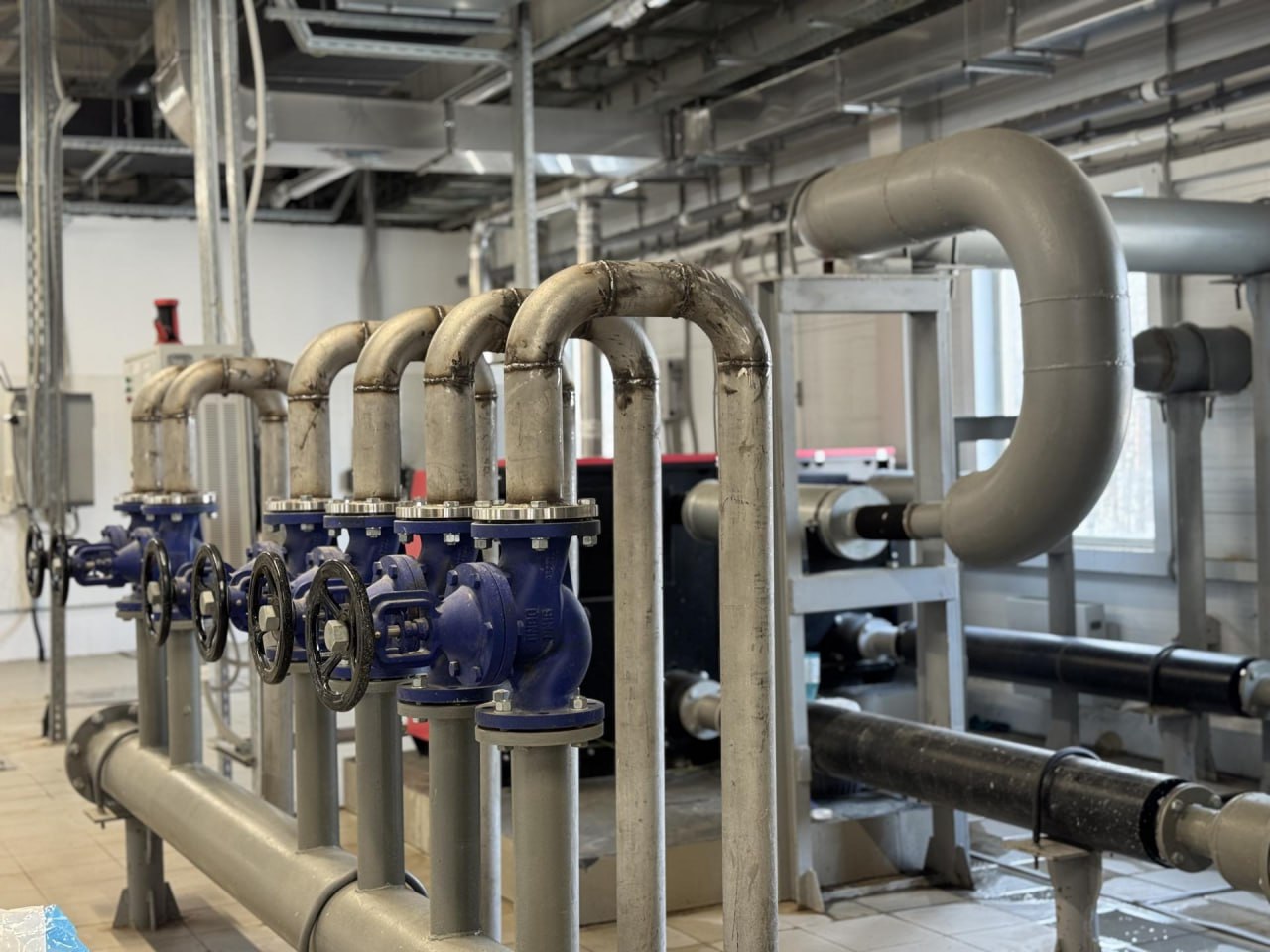 В Ленинском городском округе на территории жилого комплекса «Пригород Лесное» функционируют два современных очистных сооружения В Ленинском городском округе на территории жилого комплекса «Пригород Лесное» функционируют два современных очистных сооружения