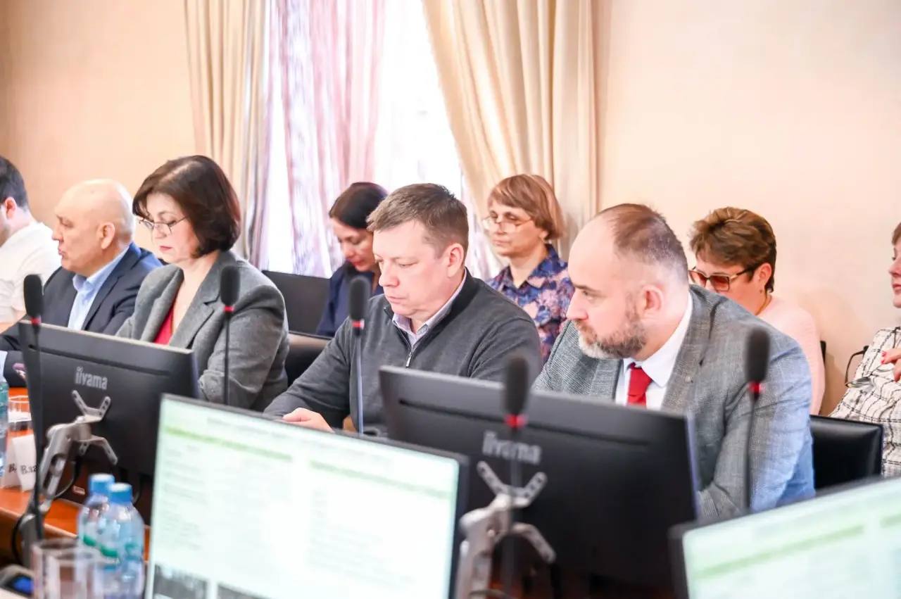 В администрации Ленинского городского округа состоялось выездное расширенное заседание Комитета по строительной политике, энергетике и жилищно-коммунальному хозяйству Московской областной Думы, посвящённое вопросам... В администрации Ленинского городского округа состоялось выездное расширенное заседание Комитета по строительной политике, энергетике и жилищно-коммунальному хозяйству Московской областной Думы, посвящённое вопросам...