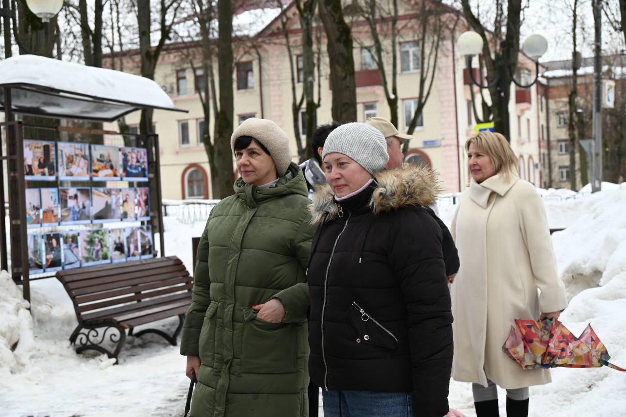 В сквере «Юность» Ленинского городского округа представлена фотовыставка «Видновский троллейбусный парк: вчера и сегодня», приуроченная к юбилею – 25-летию муниципального унитарного предприятия «Видновский троллейбусный парк» В сквере «Юность» Ленинского городского округа представлена фотовыставка «Видновский троллейбусный парк: вчера и сегодня», приуроченная к юбилею – 25-летию муниципального унитарного предприятия «Видновский троллейбусный парк»