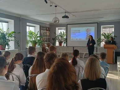 Сегодня в гимназии города Ступино состоялась встреча учащихся с представителем одного из ведущих предприятий округа — Ступинского химического завода