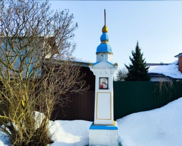 В деревне Дроздово Ленинского городского округа расположен уникальный памятник-часовня, установленный в 1912 году — ровно через столетие после победы в Отечественной войне 1812 года