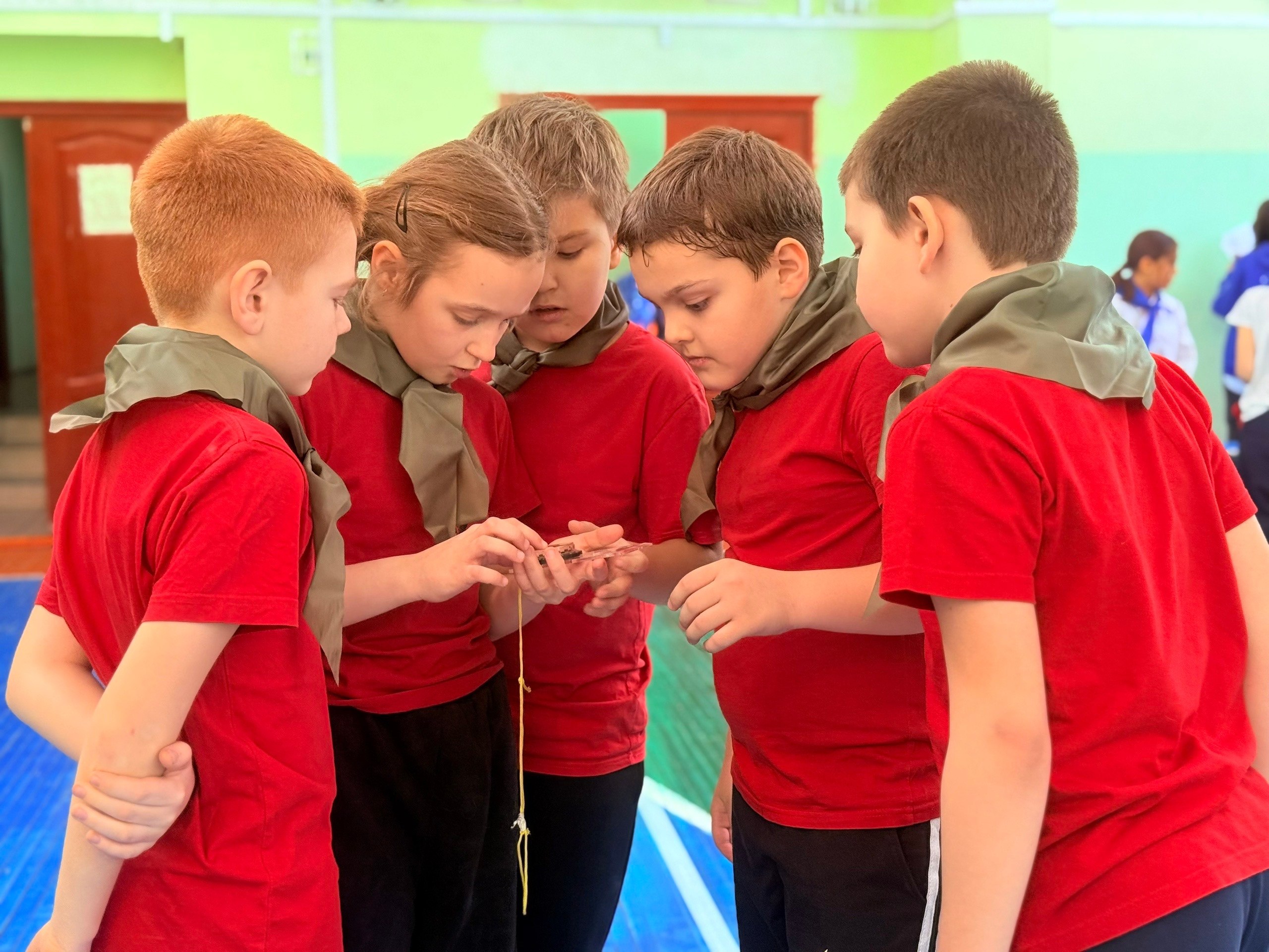 В Семеновской школе состоялся муниципальный этап военно-патриотической игры «Зарница 2.0»