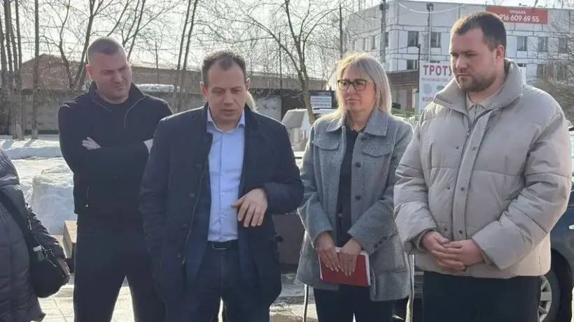 Жители Смирновки добиваются изменения автобусного маршрута №4 Жители Смирновки добиваются изменения автобусного маршрута №4