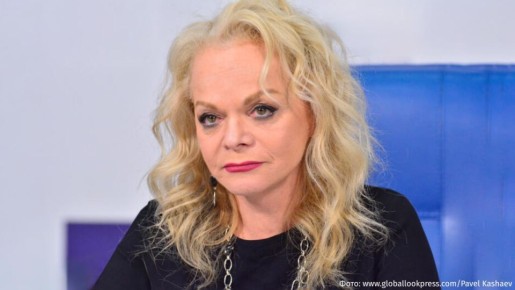 Лариса Долина подала в суд на мошенников, которые ее обманули — артистка требует с них 176 млн рублей