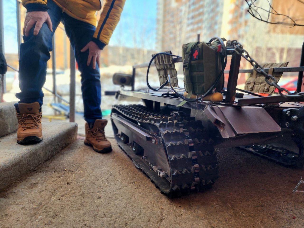 Ветеран из Реутова создал уникальный беспилотный вездеход «Умка» Ветеран из Реутова создал уникальный беспилотный вездеход «Умка»