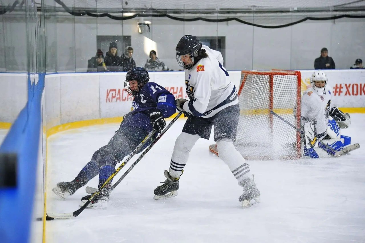 Мытищинские хоккеисты стали победителями первенства ЦФО в формате 3х3 Мытищинские хоккеисты стали победителями первенства ЦФО в формате 3х3