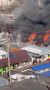 Огонь, дым и взрывы газовых баллонов: в подмосковном Солнечногорске горит строительный рынок