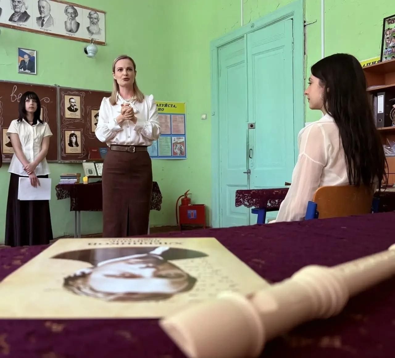 В преддверии всемирного Дня поэзии, в Ногинском филиале Университета просвещения прошло открытие поэтического арт-кафе, посвященного искусству Серебряного века «Эпоха надрыва и очарования» В преддверии всемирного Дня поэзии, в Ногинском филиале Университета просвещения прошло открытие поэтического арт-кафе, посвященного искусству Серебряного века «Эпоха надрыва и очарования»