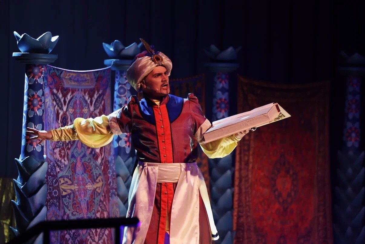 В киноконцертном зале центрального аппарата СК России состоялся показ спектакля «Волшебная лампа Аладдина» В киноконцертном зале центрального аппарата СК России состоялся показ спектакля «Волшебная лампа Аладдина»