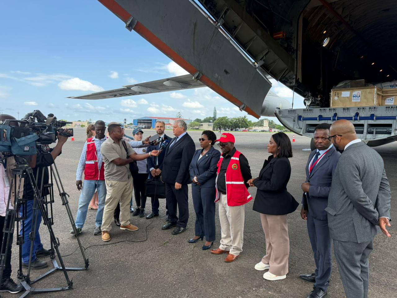 По специальному указанию Президента Российской Федерации В.В.Путина Правительство России приняло решение об оказании срочной гуманитарной помощи населению Мозамбика, пострадавшему в результате продолжающихся уже длительное...