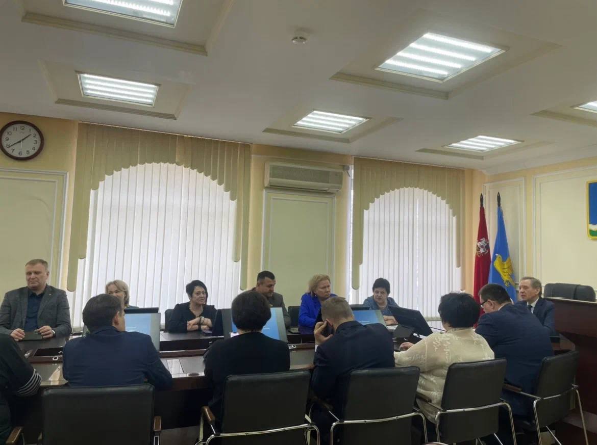 СТУПИНО. Принял участие в заседании фракции партии «Единая Россия» в Совете депутатов городского округа Ступино СТУПИНО. Принял участие в заседании фракции партии «Единая Россия» в Совете депутатов городского округа Ступино