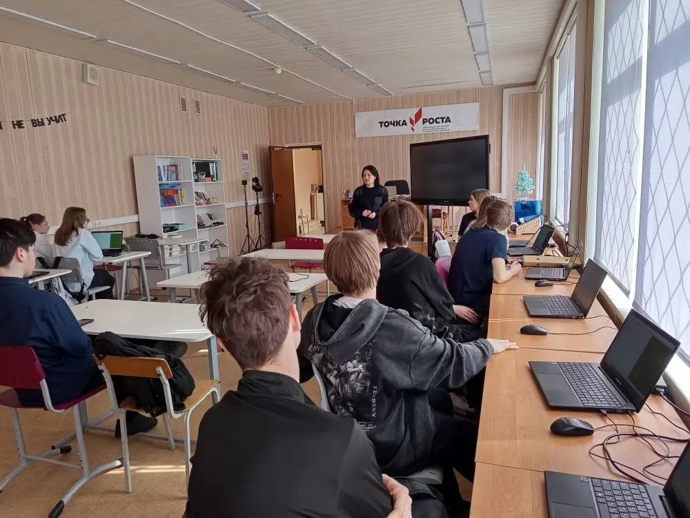 В рамках профилактики правонарушений среди несовершеннолетних инспектором по делам несовершеннолетних отдела полиции № 3 МУ МВД «Власиха» майором полиции Чвелевой Ольгой Николаевной были проведены беседы среди учащихся...