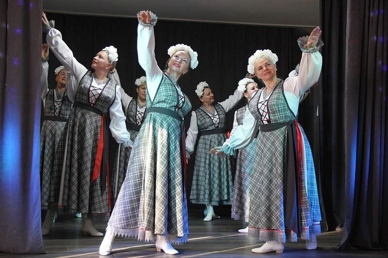 20 лет назад на базе Дома культуры «Русь» был создан Центр культуры и досуга «Москворецкий» 20 лет назад на базе Дома культуры «Русь» был создан Центр культуры и досуга «Москворецкий»