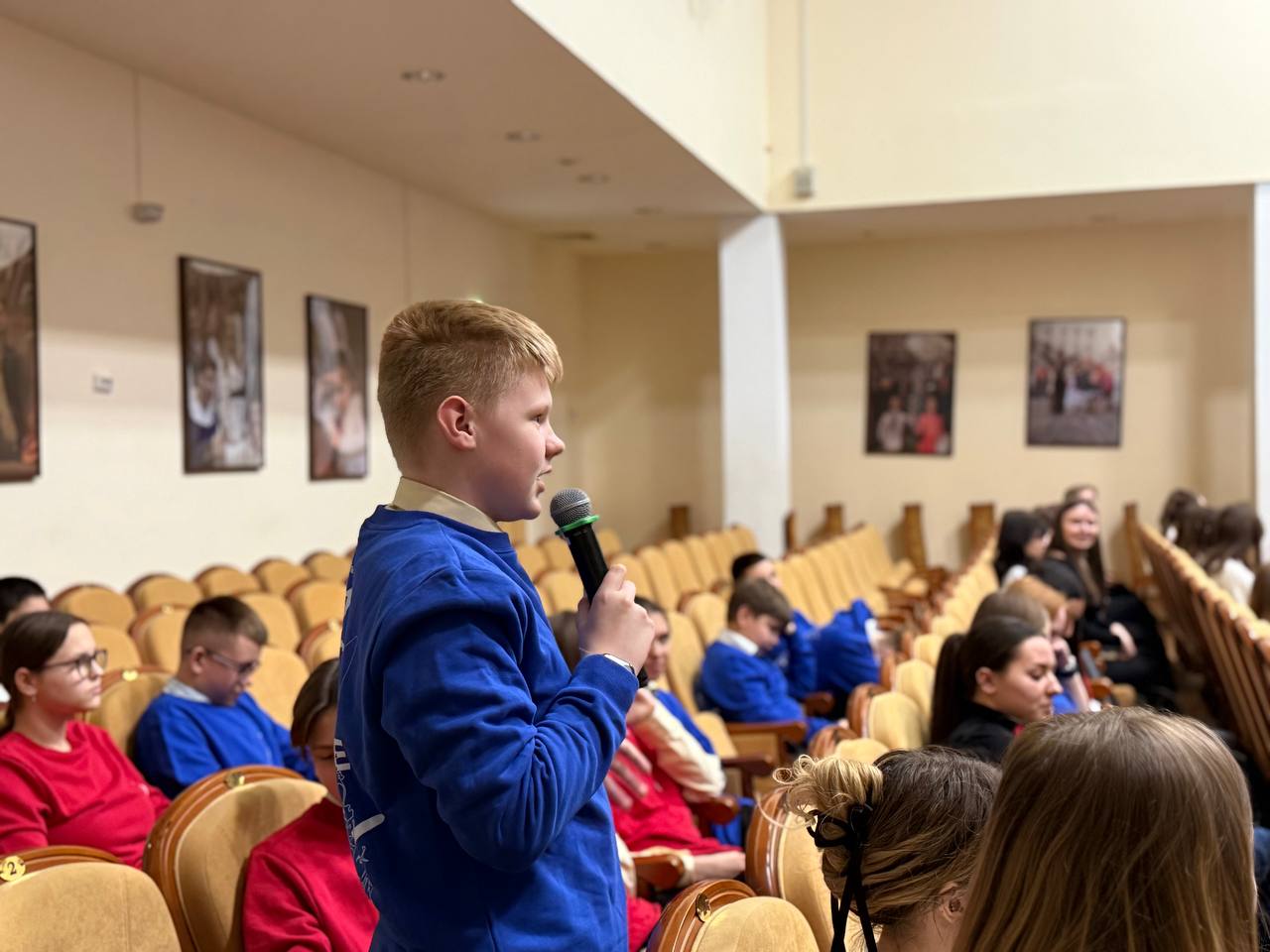 Зарядка для характера: диалог с Александром Хорошиловым в Дмитрове Зарядка для характера: диалог с Александром Хорошиловым в Дмитрове