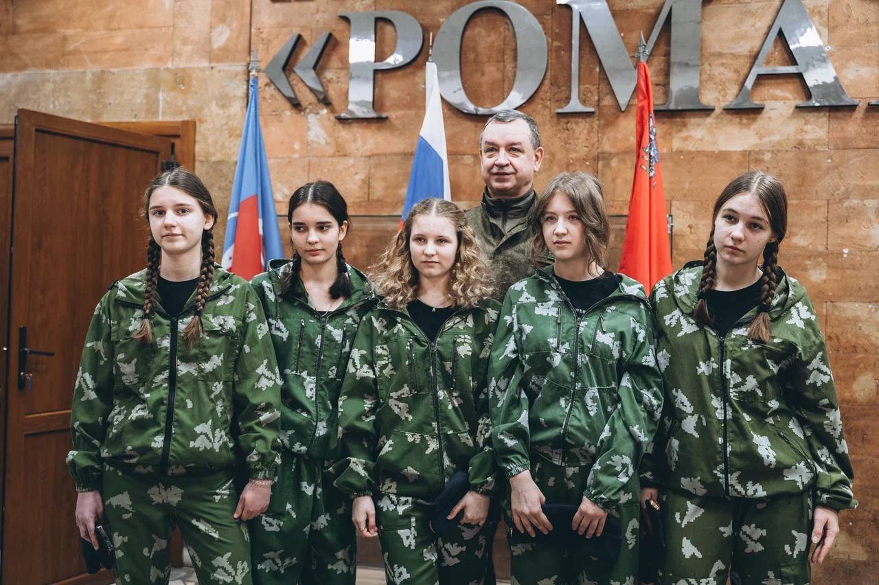 В центре «Романтик» прошли межмуниципальные соревнования «Девушки в погонах» В центре «Романтик» прошли межмуниципальные соревнования «Девушки в погонах»