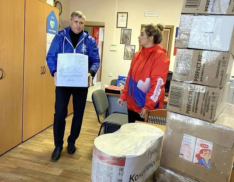 Волонтеры и специалисты молодежного центра «Олимпиец» передали очередную партию собранной гуманитарной помощи в Центр поддержки участников СВО и их семей, подтверждая, что помощь тем, кто защищает нашу Родину – это не... Волонтеры и специалисты молодежного центра «Олимпиец» передали очередную партию собранной гуманитарной помощи в Центр поддержки участников СВО и их семей, подтверждая, что помощь тем, кто защищает нашу Родину – это не...