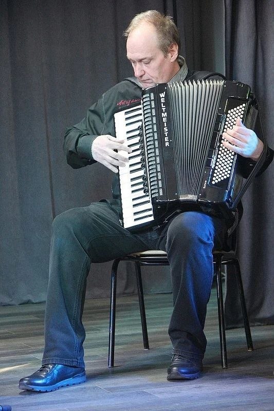 20 лет назад на базе Дома культуры «Русь» был создан Центр культуры и досуга «Москворецкий» 20 лет назад на базе Дома культуры «Русь» был создан Центр культуры и досуга «Москворецкий»