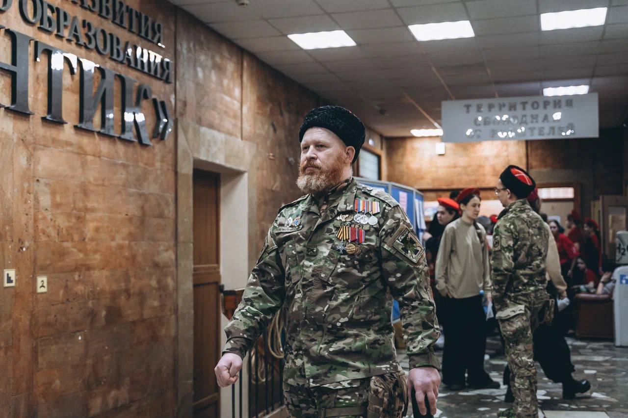 В центре «Романтик» прошли межмуниципальные соревнования «Девушки в погонах» В центре «Романтик» прошли межмуниципальные соревнования «Девушки в погонах»