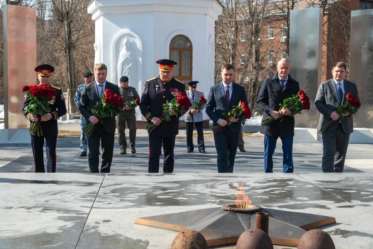 В Реутове почтили память военнослужащих Росгвардии В Реутове почтили память военнослужащих Росгвардии