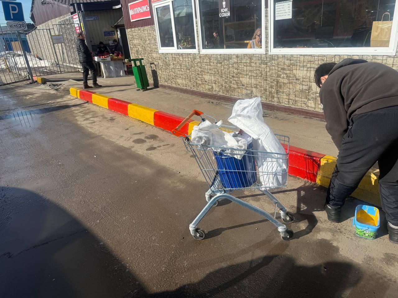 Более 250 торговых объектов в Люберцах привели в порядок за неделю Более 250 торговых объектов в Люберцах привели в порядок за неделю