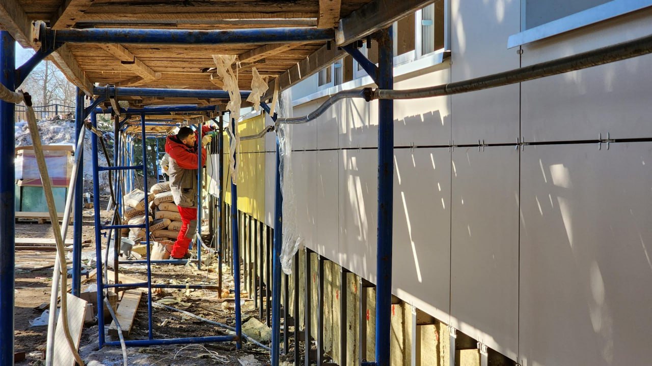 Детский сад «Алёнушка» (дошкольное отделение гимназии «Логос») приобретает новый внешний облик Детский сад «Алёнушка» (дошкольное отделение гимназии «Логос») приобретает новый внешний облик