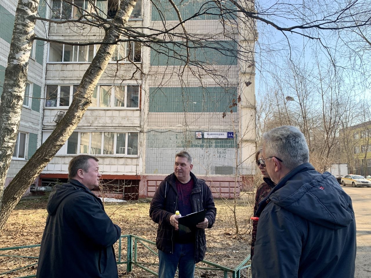 В Химках проверили качество подачи воды и тепла в домах на улице Машинцева