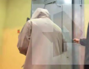 Подольского "предпринимателя", жестоко избившего корреспондента "Известий" Алексея Полторанина, доставили в подольский отдел СК