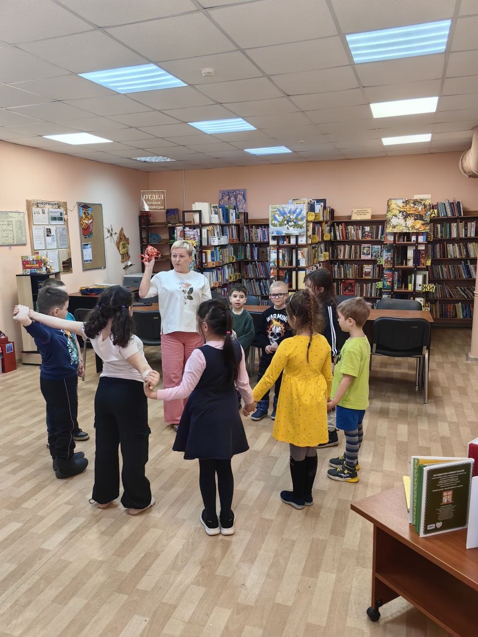 Сказочные приключения в библиотеке!