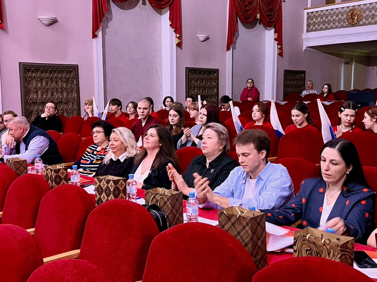 В ДК «Салют» прошел XXIII конкурс профессионального мастерства в сфере работы с детьми и молодежью В ДК «Салют» прошел XXIII конкурс профессионального мастерства в сфере работы с детьми и молодежью