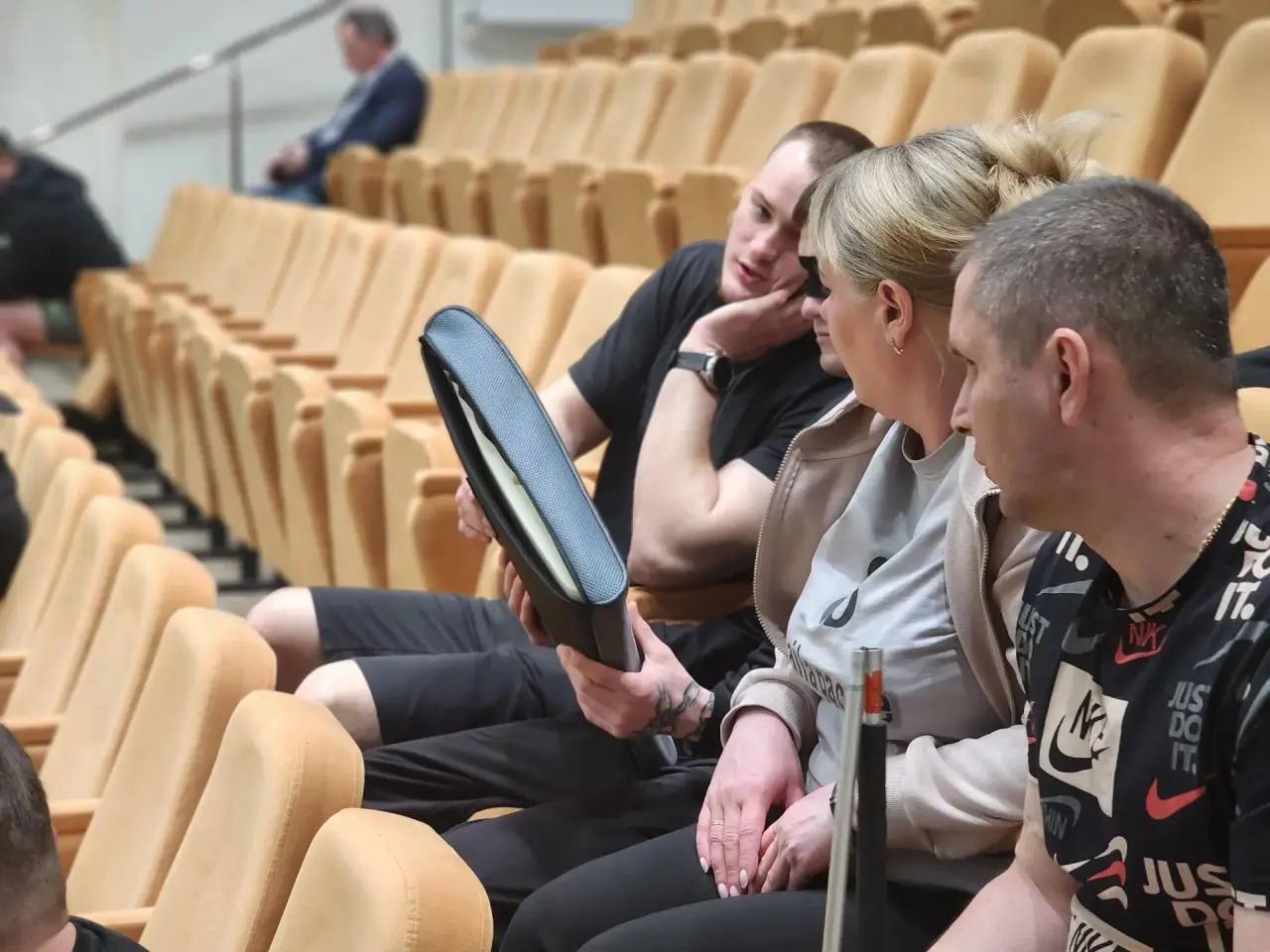 В Семейном центре имени А.И. Мещерякова ветеранам СВО рассказали о карьере массажиста В Семейном центре имени А.И. Мещерякова ветеранам СВО рассказали о карьере массажиста