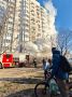 На Братской улице в Москве пылает многоэтажный дом