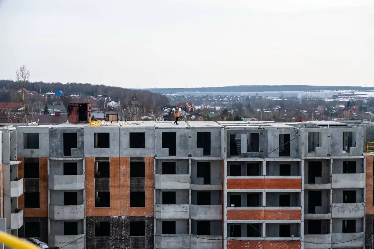 Дом на Текстильщиков снова строится — и это главное Дом на Текстильщиков снова строится — и это главное