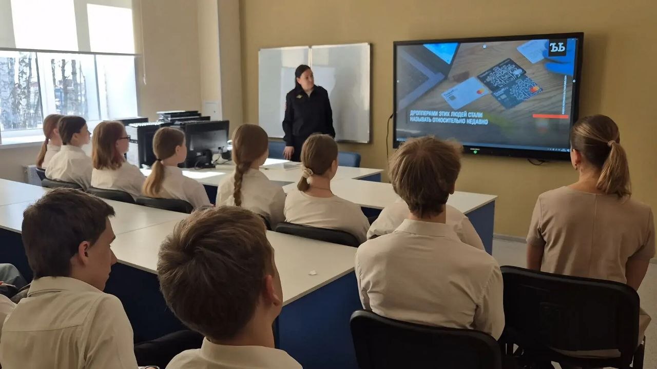 26 марта в Академии творчества в Ногинске состоялся форум «Навигатор безопасности», организованный по инициативе главы Богородского округа Игоря Сухина, администрации муниципалитета и правоохранительных органов 26 марта в Академии творчества в Ногинске состоялся форум «Навигатор безопасности», организованный по инициативе главы Богородского округа Игоря Сухина, администрации муниципалитета и правоохранительных органов