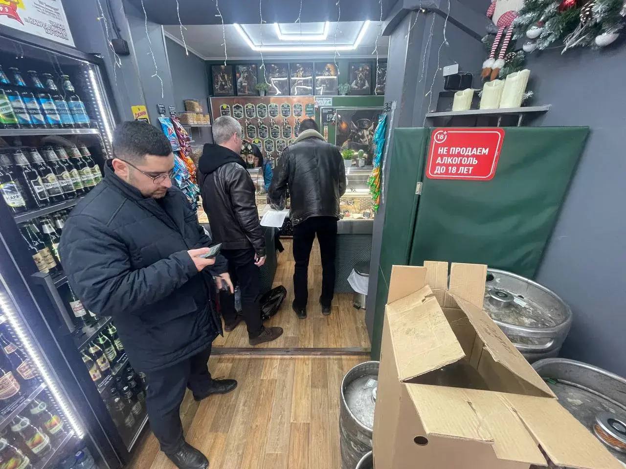 Незаконную продажу алкогольной продукции пресекли в Люберцах Незаконную продажу алкогольной продукции пресекли в Люберцах