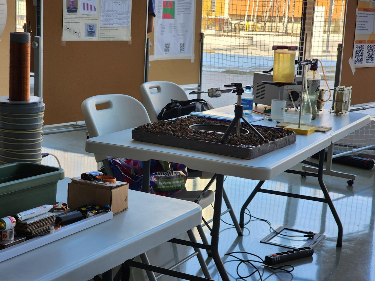 Неубиваемое колесо и ИИ-поиск питомцев: в Физтех-лицее Долгопрудного проходит конкурс инноваций Неубиваемое колесо и ИИ-поиск питомцев: в Физтех-лицее Долгопрудного проходит конкурс инноваций