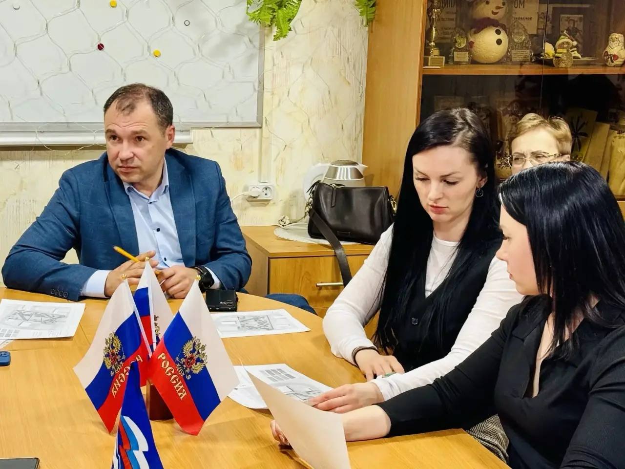 В Скоропусковском Сергиево-Посадского округа прошло обсуждение благоустройства будущего сквера В Скоропусковском Сергиево-Посадского округа прошло обсуждение благоустройства будущего сквера