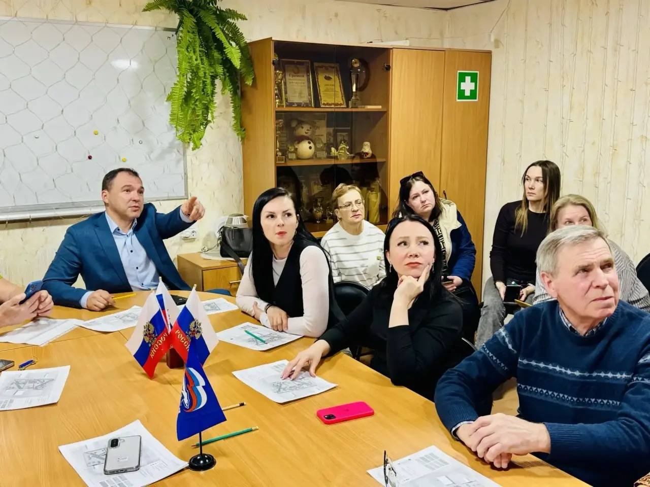 В Скоропусковском Сергиево-Посадского округа прошло обсуждение благоустройства будущего сквера В Скоропусковском Сергиево-Посадского округа прошло обсуждение благоустройства будущего сквера