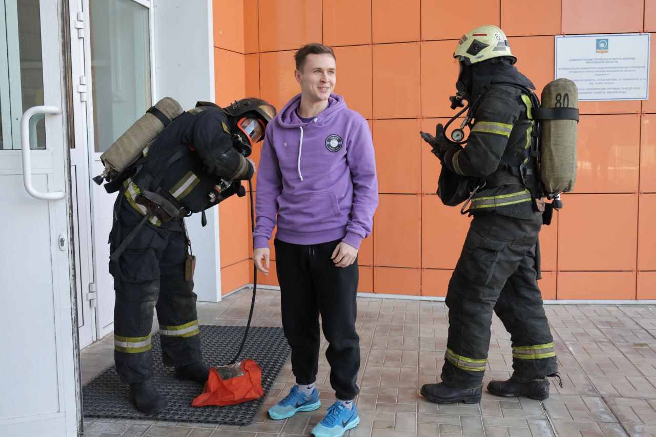 В лицее №5 прошли масштабные учения по ликвидации условного пожара В лицее №5 прошли масштабные учения по ликвидации условного пожара