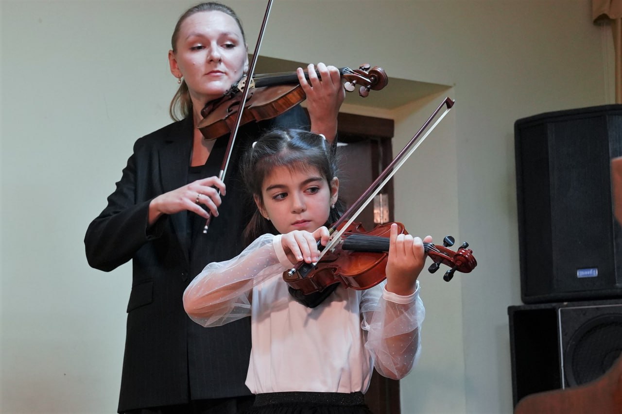 В музыкальную школу Реутова закупили новые инструменты В музыкальную школу Реутова закупили новые инструменты