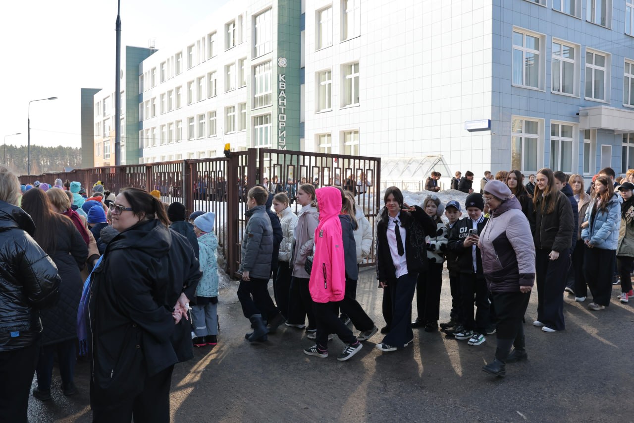 В лицее №5 прошли масштабные учения по ликвидации условного пожара В лицее №5 прошли масштабные учения по ликвидации условного пожара