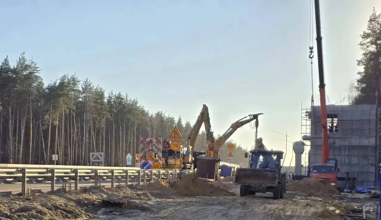 Надземный пешеходный переход через ЮЛУ возле поселке Мирный построят до конца 2026 года Надземный пешеходный переход через ЮЛУ возле поселке Мирный построят до конца 2026 года