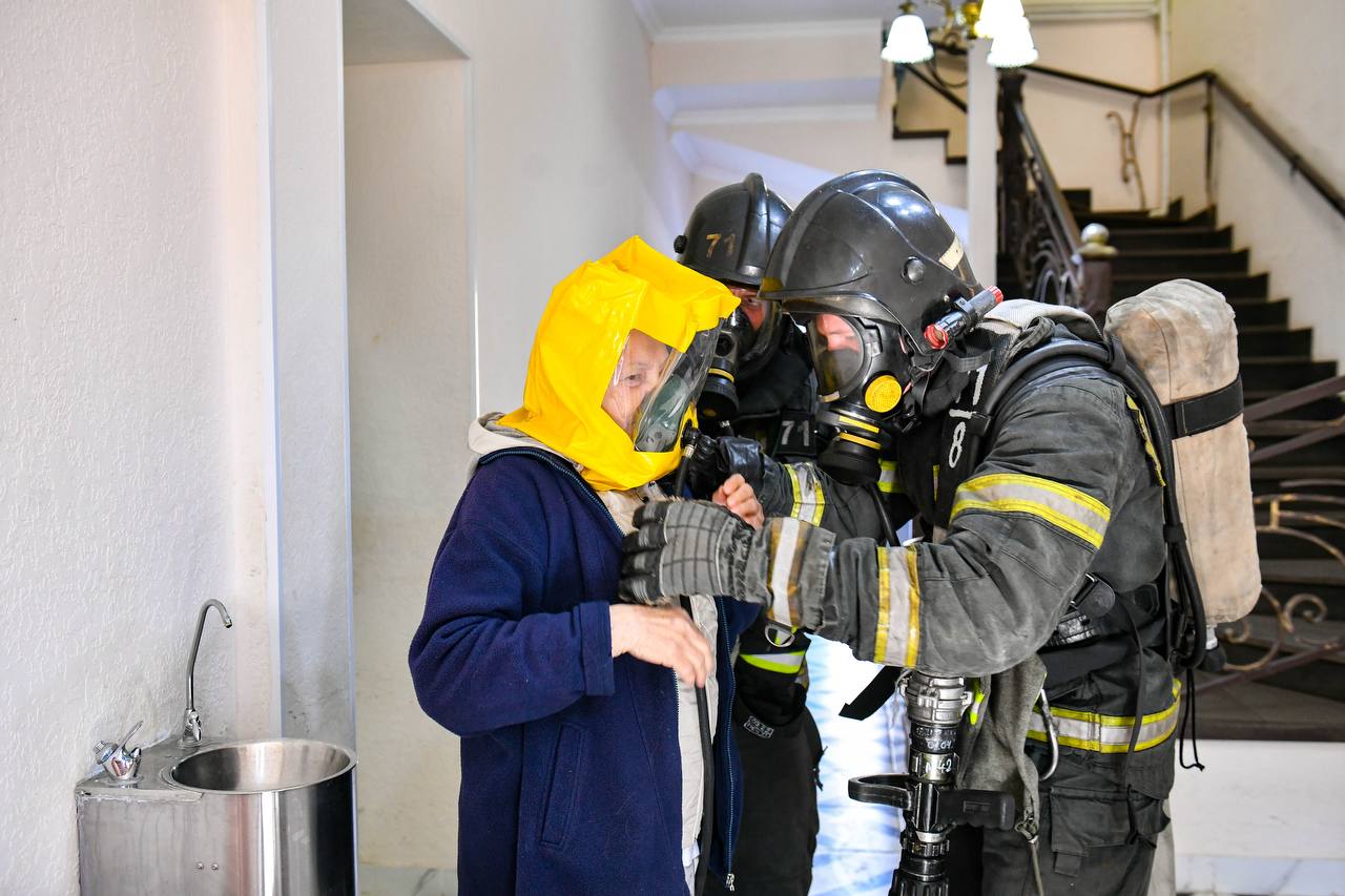 В Химках отработали действия при пожаре: как прошёл день учебной эвакуации В Химках отработали действия при пожаре: как прошёл день учебной эвакуации