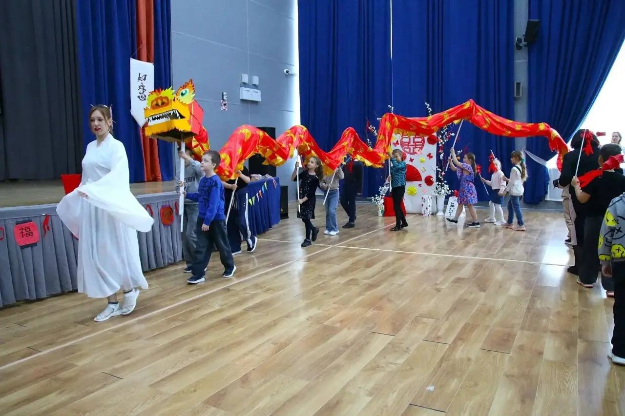 «Код Китая» прошел в школах в Балашихе «Код Китая» прошел в школах в Балашихе