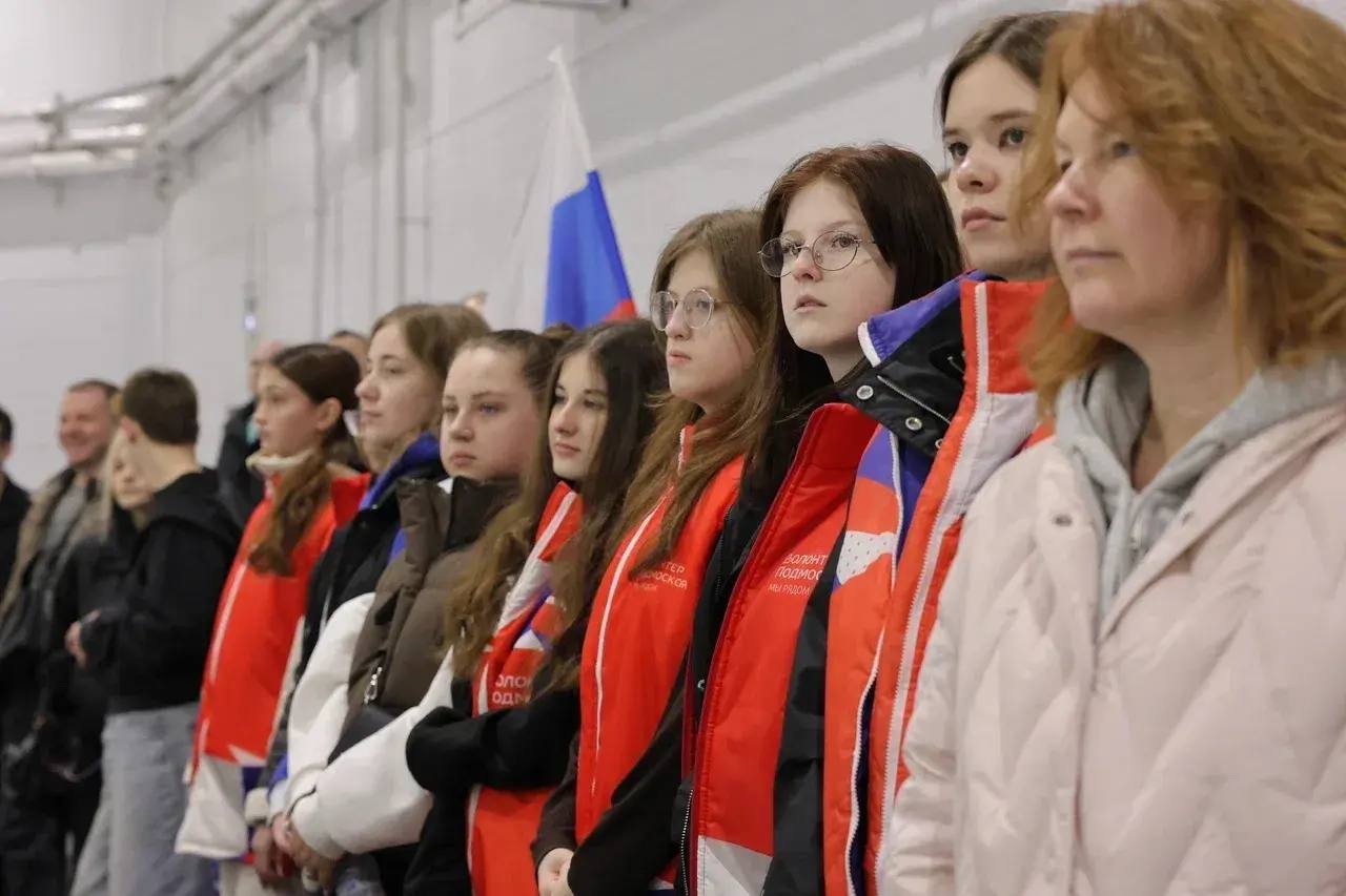 Только-только в Королеве закончился финальный матч Ночной хоккейной лиги среди любителей 50+ Только-только в Королеве закончился финальный матч Ночной хоккейной лиги среди любителей 50+