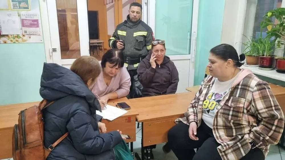 Сегодня произошел пожар в многоквартирном доме по улице Фрунзе, дом 12 Сегодня произошел пожар в многоквартирном доме по улице Фрунзе, дом 12