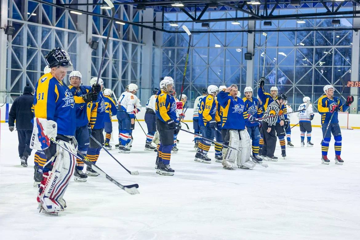 Шайбу! Шайбу!. Вот уже два года в Орехово-Зуеве есть настоящая точка притяжения для любителей «холодного» спорта