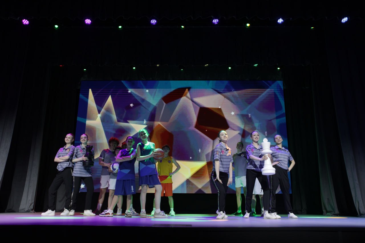 Игорь Сухин: Сегодня на обновлённой сцене Академии творчества торжественно наградили победителей муниципального этапа Богородской Школьной лиги Игорь Сухин: Сегодня на обновлённой сцене Академии творчества торжественно наградили победителей муниципального этапа Богородской Школьной лиги