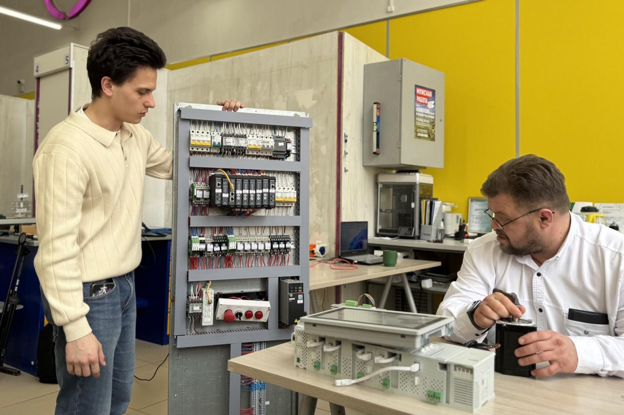 Представители МЦК-Техникума имени С.П. Королёва прошли курсы повышения квалификации в Оренбурге Представители МЦК-Техникума имени С.П. Королёва прошли курсы повышения квалификации в Оренбурге