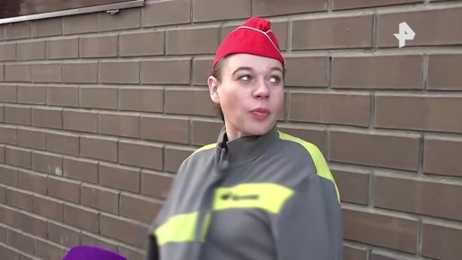 Едва не упавшего с крыши младенца заметили чудом